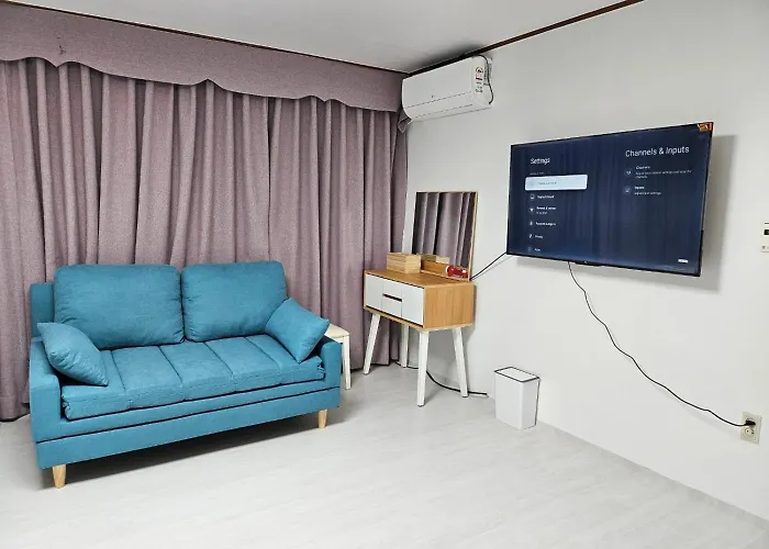 Hongik Univ#yonsei Univ#2br With Elevator#4min From Sinchon Station, Line 2